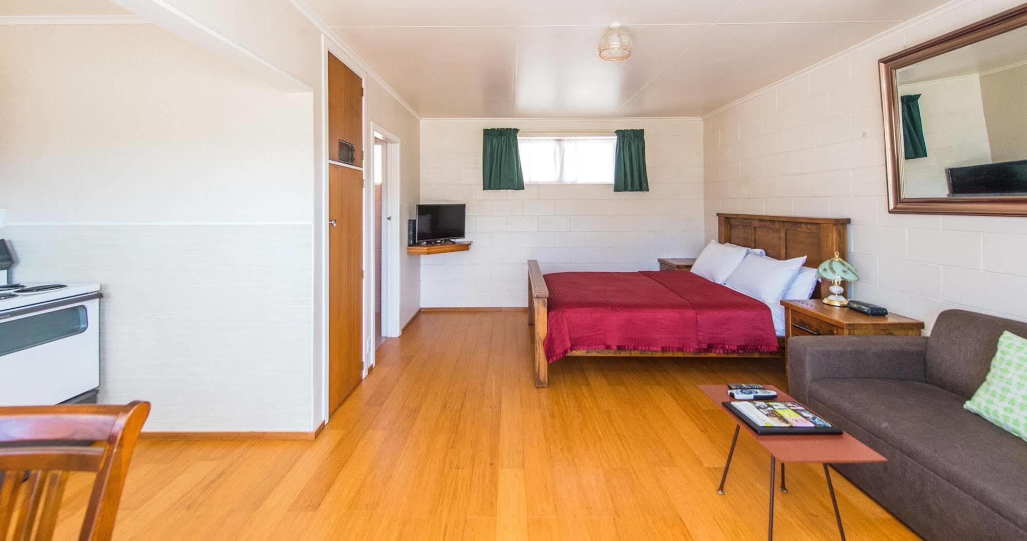 Astral Motel Whanganui Exterior photo